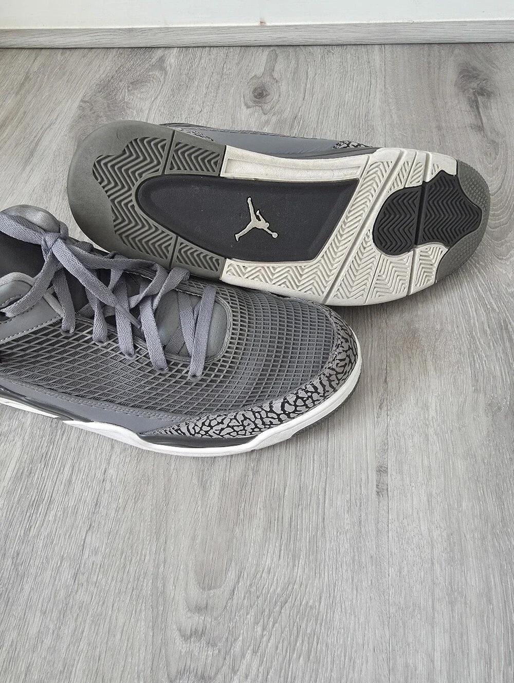 Jordan Flight Club 80s Gray Black Elephant Print Mid Top Sz 12